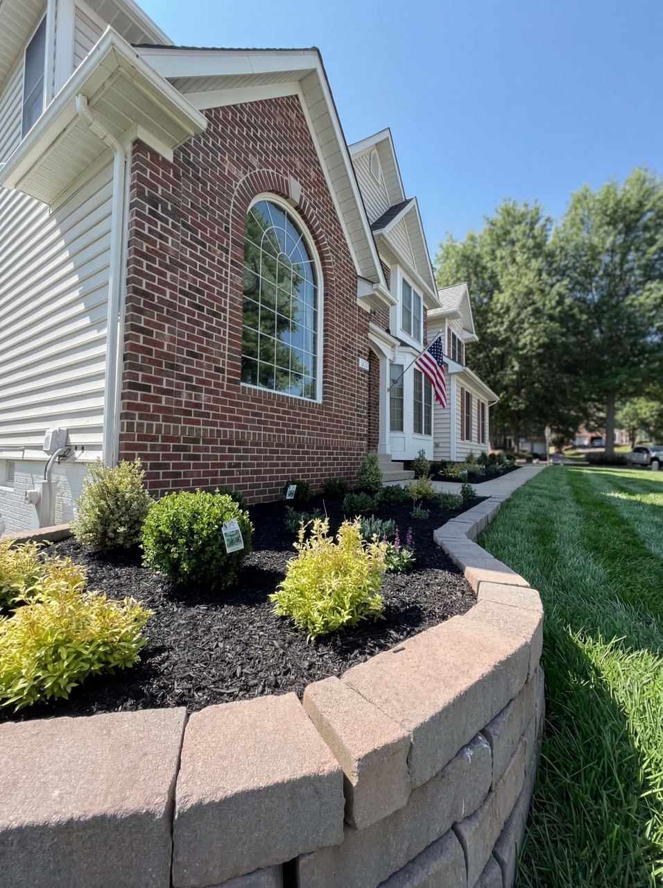 Retaining wall built by Green Life Landscaping in Maryland